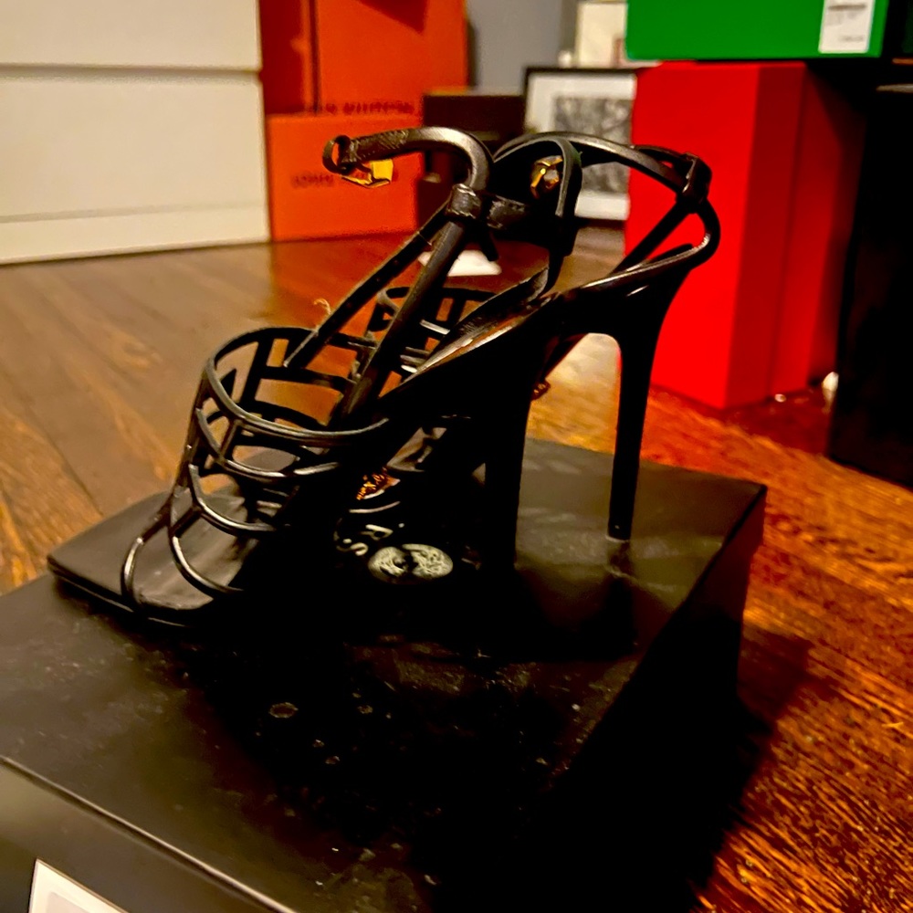 Nero-Orvo Versace black Sandalo heels